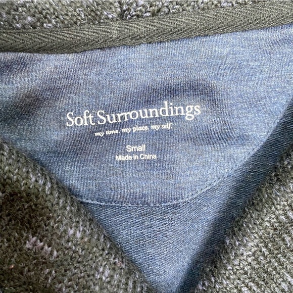 Soft Surroundings Navy charcoal gray collar Tunic stretch knit top size s - Picture 4 of 10